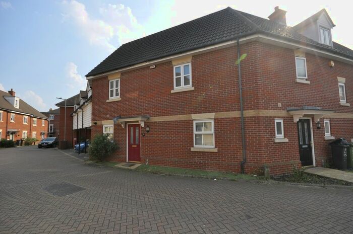 3 Bedroom Terraced House To Rent In Lockwell Road, Dagenham, RM10