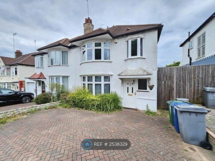 4 Bedroom Semi-Detached House To Rent In Netherlands Road, New Barnet, Barnet, EN5