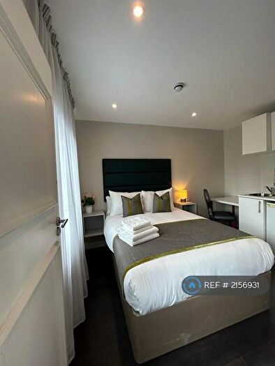 Studio To Rent In Finchley Road, London, NW3