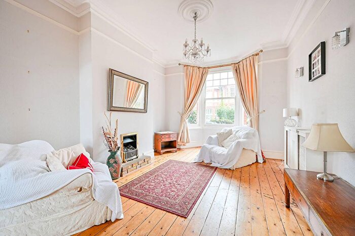 3 Bedroom Terraced House For Sale In Overdale Road, Northfields, London, W5
