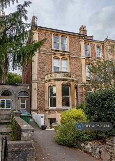 3 Bedroom Flat To Rent In Beaufort Road, Bristol, BS8