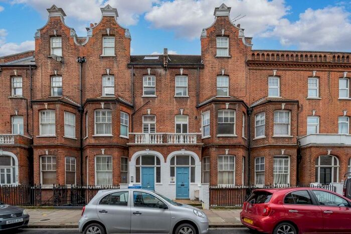 1 Bedroom Flat To Rent In Barons Court Road, London, W14
