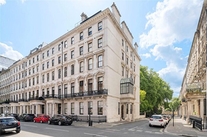 2 Bedroom Flat For Sale In Ennismore Gardens, London, SW7