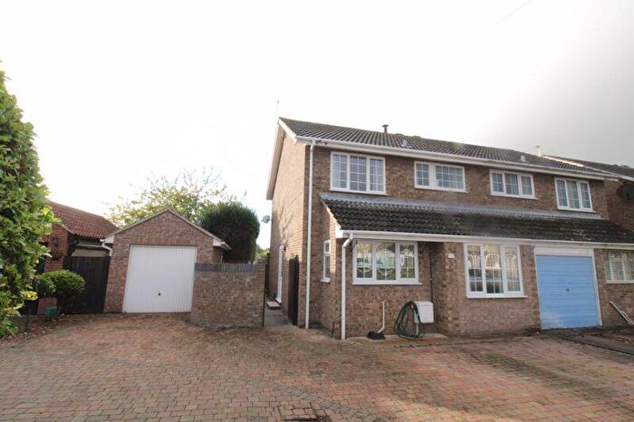 3 Bedroom Semi-Detached House To Rent In Fellowes Drive, Bradwell, Great Yarmouth, NR31