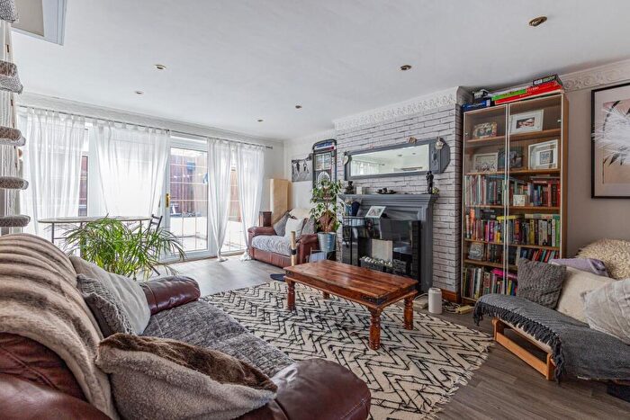 4 Bedroom End Of Terrace House For Sale In Uplands Crescent, Llandough, Penarth, CF64