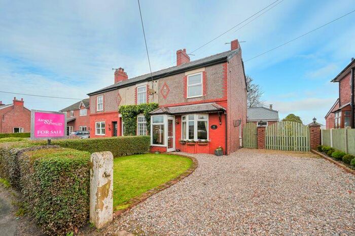 2 Bedroom End Of Terrace House For Sale In Holmeswood Road, Rufford, L40