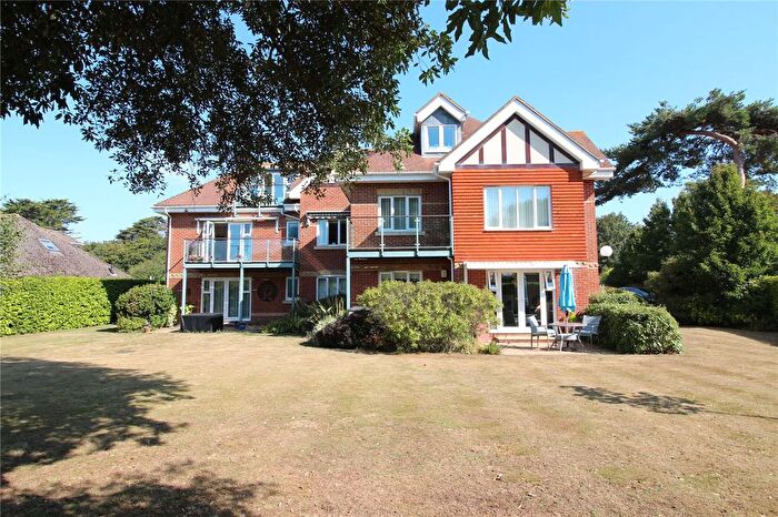 2 Bedroom Flat For Sale In Becton Lane, Barton On Sea, Hampshire, BH25
