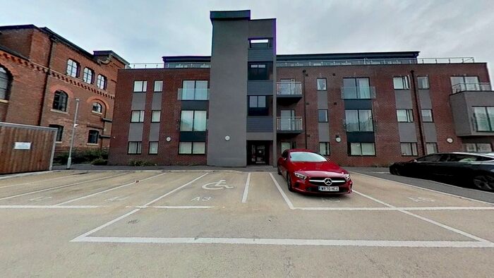 2 Bedroom Flat To Rent In Anvil Place, Hulme, Manchester, M15