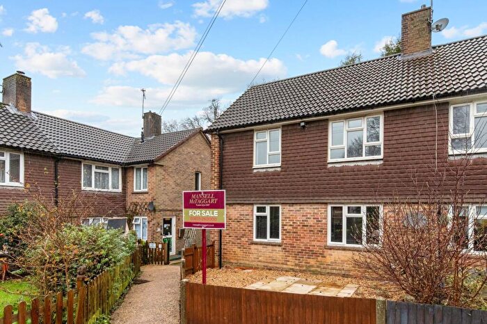 1 Bedroom Apartment For Sale In Tilletts Lane, Warnham, RH12