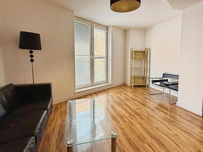 2 Bedroom Flat To Rent In Bromsgrove Street, City Centre, Birmingham, B5