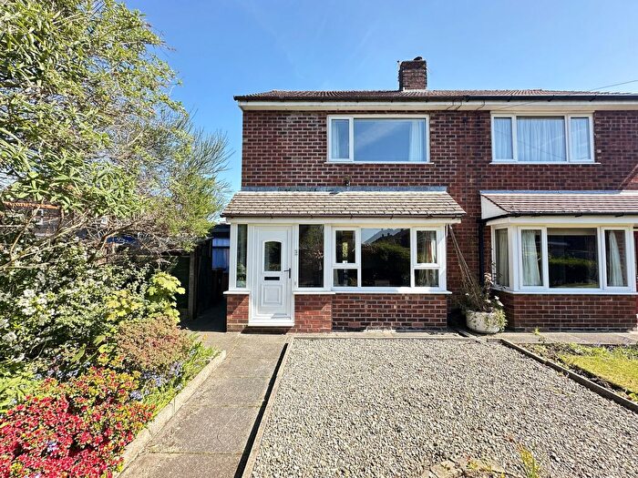 2 Bedroom Semi-Detached House For Sale In Broad Oak Green, Penwortham, PR1