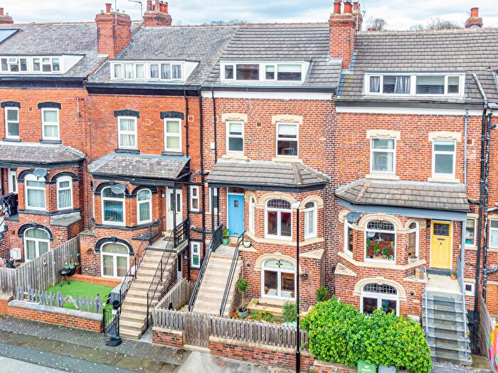 3 Bedroom Terraced House For Sale In Methley View, Leeds, LS7