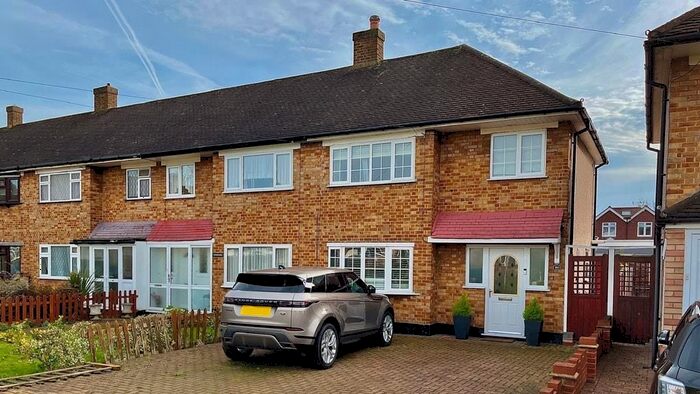 3 Bedroom Semi-Detached House To Rent In Nelson Road, Rainham, RM13