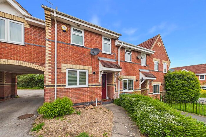 2 Bedroom Town House For Sale In Severn Close, Uttoxeter, Staffordshire, ST14