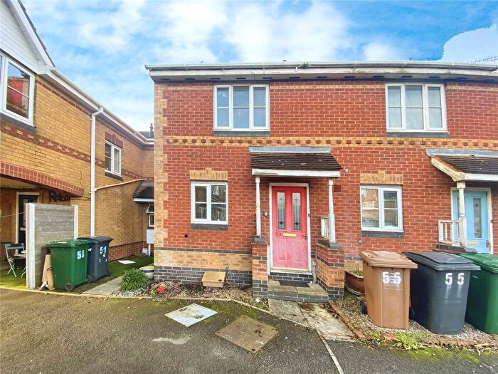 2 Bedroom Terraced House For Sale In Middle Close, Swadlincote, Derbyshire, DE11