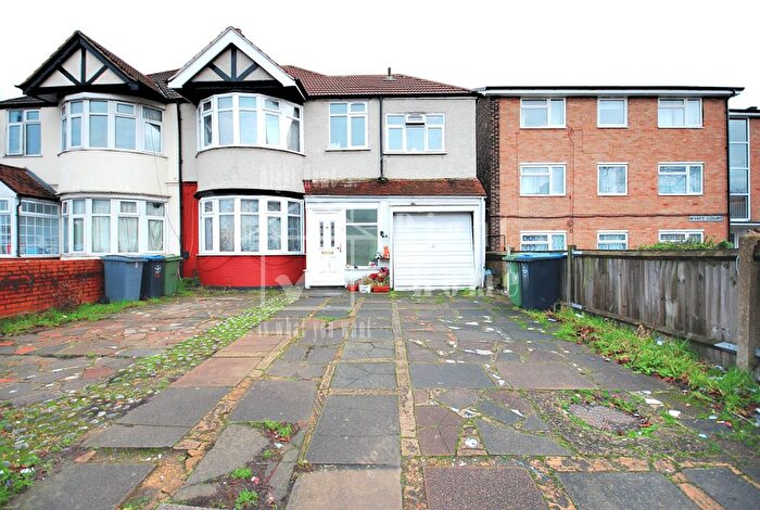 1 Bedroom Studio To Rent In Ealing Road, Wembley, HA0