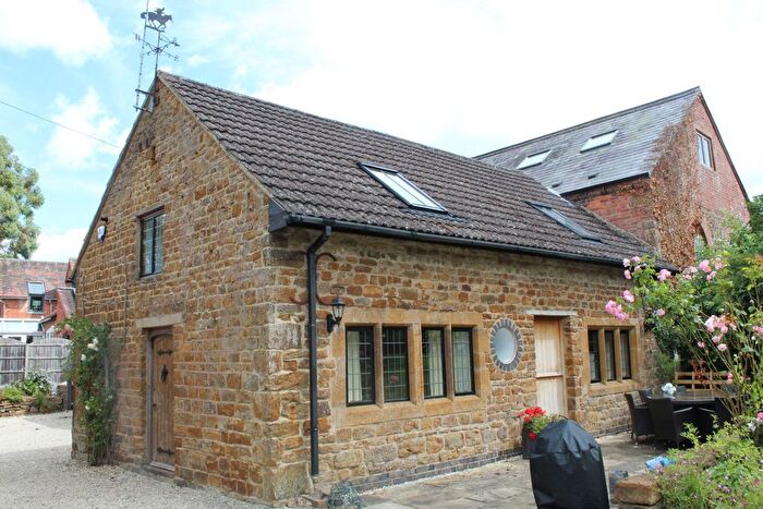 2 Bedroom Cottage To Rent In Keys Lane, Priors Marston, CV47