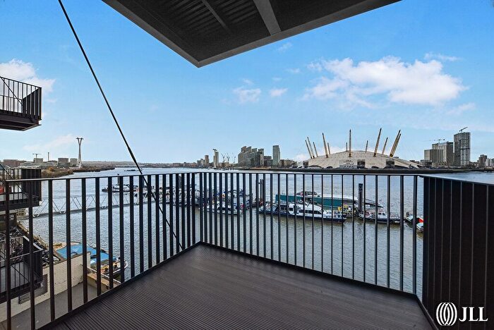 2 Bedroom Flat For Sale In Hampden House, London, E14