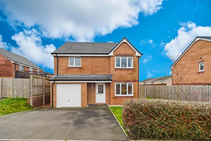 4 Bedroom Detached House For Sale In Sinclair Place, Law, Carluke, ML8