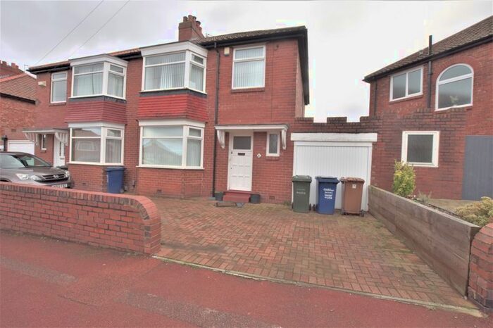 3 Bedroom Semi-Detached House To Rent In Dovedale Gardens, High Heaton, Newcastle Upon Tyne, NE7
