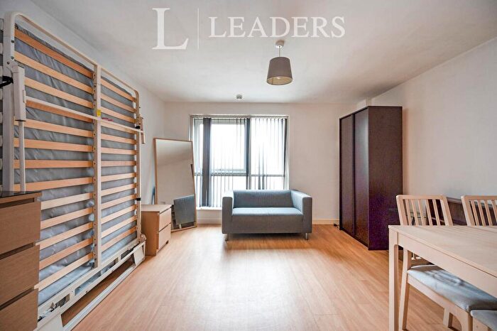 Flat To Rent In The Roundhouse, Gunwharf Quays, PO1