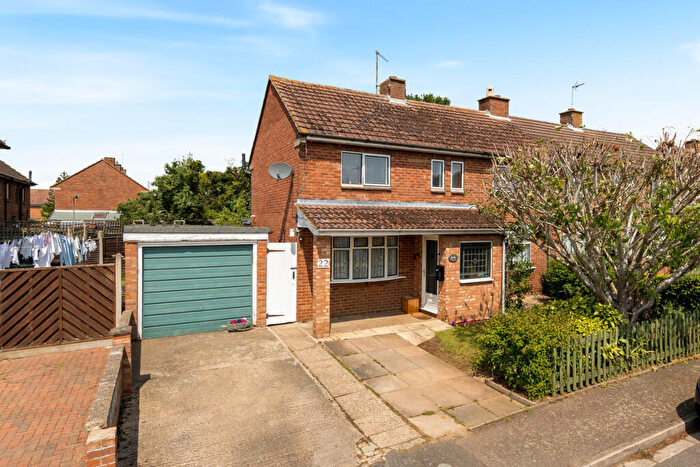 3 Bedroom Semi-Detached House For Sale In Town Close, Little Harrowden, NN9