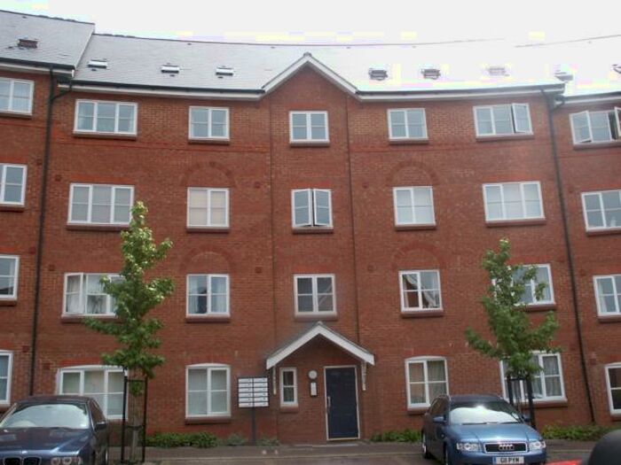2 Bedroom Flat To Rent In Crown Quay, Prebend Street, MK40