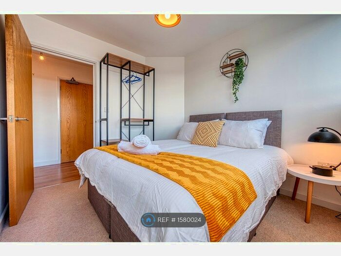 2 Bedroom Flat To Rent In Wella Road, Basingstoke, RG22