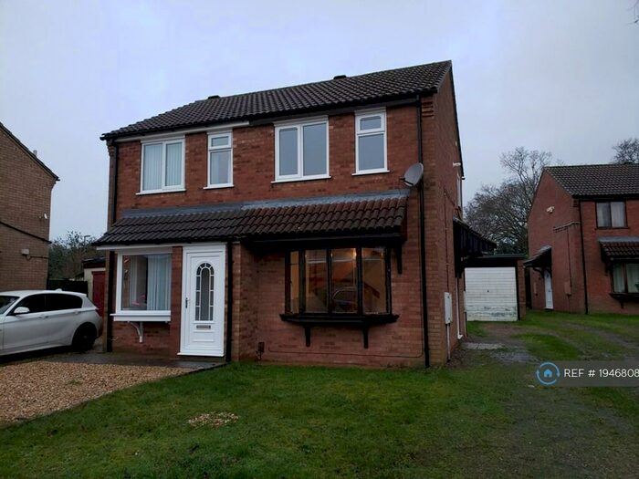 2 Bedroom Semi-Detached House To Rent In Stenigot Close, Lincoln, LN6