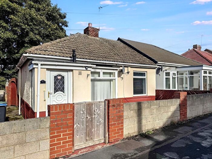 2 Bedroom Bungalow For Sale In Beach Grove, Horden, Peterlee, SR8