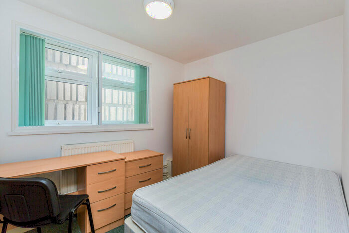 1 Bedroom Apartment To Rent In Guildhall Walk, Portsmouth, PO1