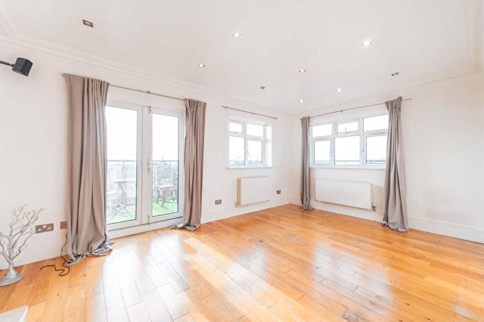 2 Bedroom Flat To Rent In Willesden Lane, Brondesbury Park, London, NW6