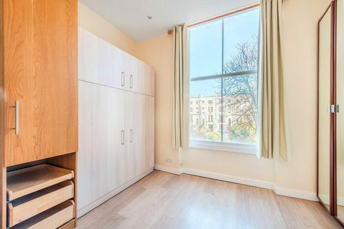 Studio To Rent In Arundel Gardens, Notting Hill, London, W11