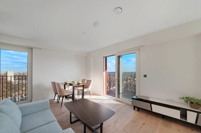 Studio To Rent In Exchange Gardens, Nine Elms, SW8