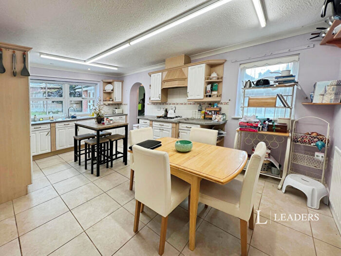 4 Bedroom Detached House To Rent In Amethyst Close, NG34