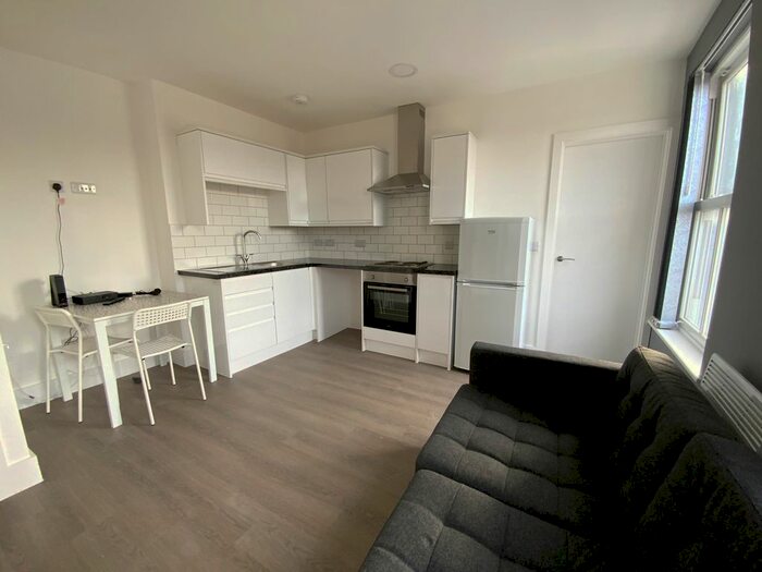 1 Bedroom Flat To Rent In Bicester Road, Aylesbury HP19