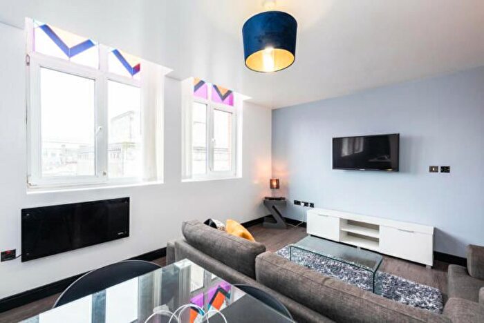 2 Bedroom Flat To Rent In Camden, London, NW1