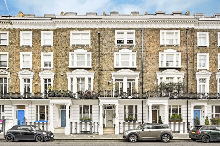 6 Bedroom Terraced House To Rent In Oakley Street, Chelsea, London, SW3