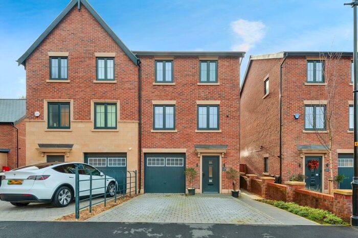 4 Bedroom House For Sale In Morris Drive, Macclesfield, Cheshire, SK10