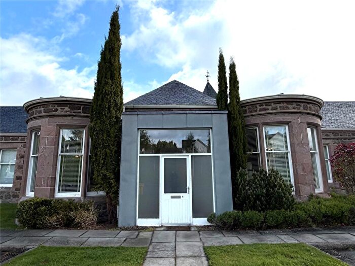 3 Bedroom Apartment For Sale In West Wing, Inverness, IV3