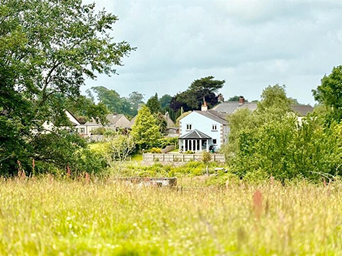 4 Bedroom Semi-Detached House For Sale In Hollins Lane, Forton, Preston, PR3