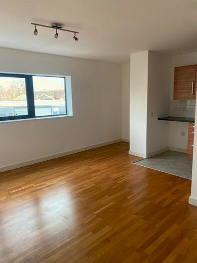 2 Bedroom Flat To Rent In London Road, London, SW16