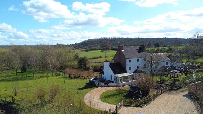 5 Bedroom Semi-Detached House For Sale In Church Lane, Rudford, Gloucester, GL2