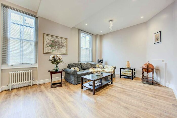 2 Bedroom Flat To Rent In Old Brompton Road, Earls Court, London, SW5