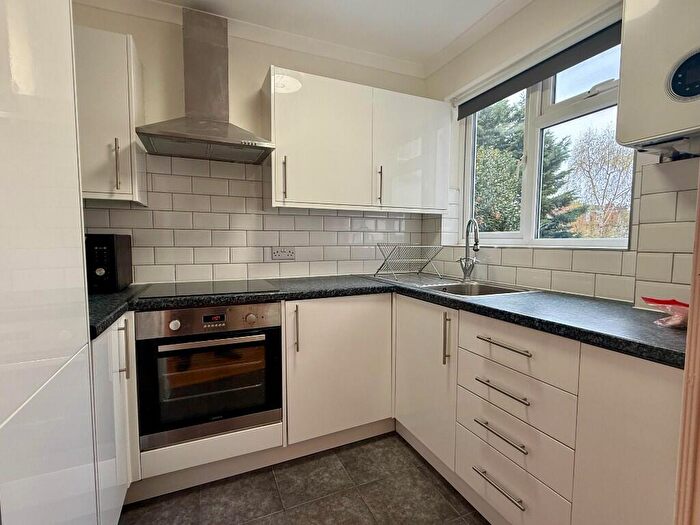 2 Bedroom Duplex To Rent In Canfield Gardens, London, NW6