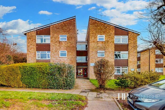 2 Bedroom Flat To Rent In Hayling Court, Crawley, RH11