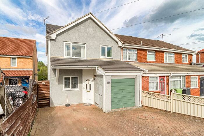 3 Bedroom End Of Terrace House For Sale In Brickhill Road, Wellingborough, NN8