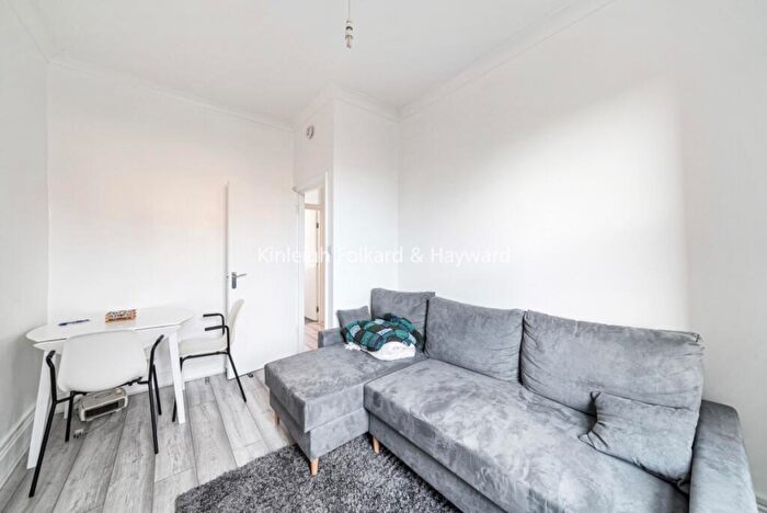 1 Bedroom Flat To Rent In Holly Park Road, London, N11