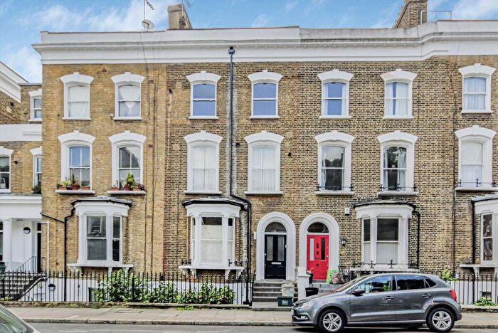 2 Bedroom Flat For Sale In Grosvenor Avenue, Highbury, N5