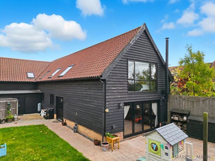 4 Bedroom Barn Conversion For Sale In Sheepcote Place, Stowupland, Stowmarket, IP14